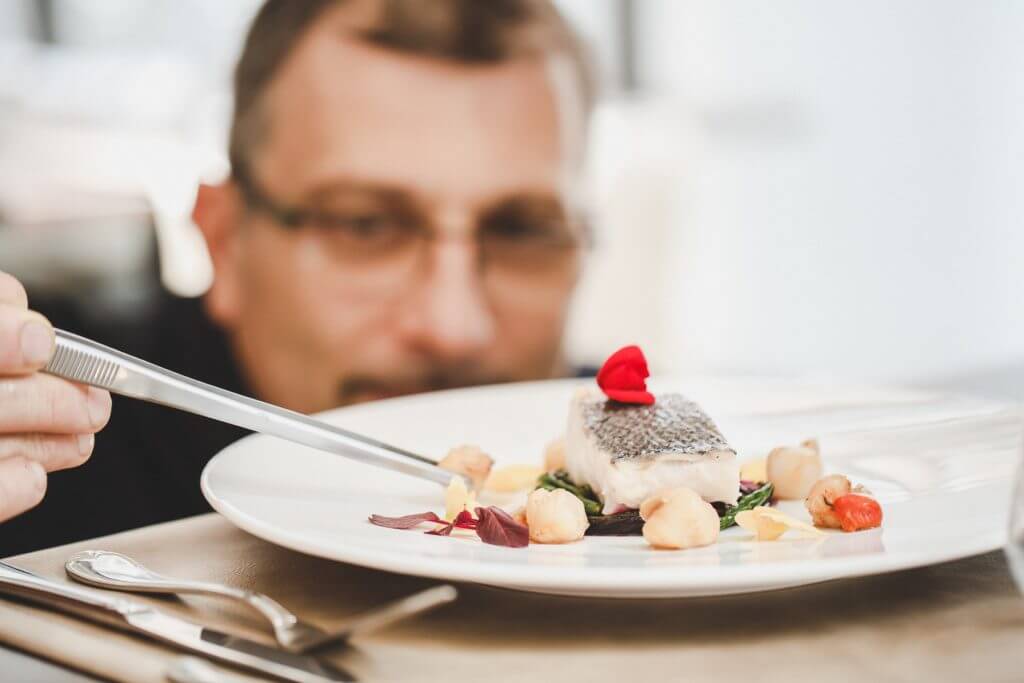 Dressage par le chef